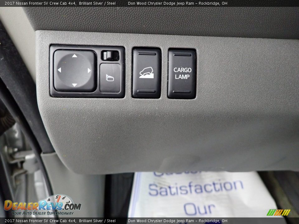2017 Nissan Frontier SV Crew Cab 4x4 Brilliant Silver / Steel Photo #12