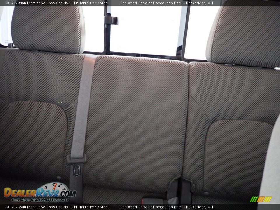 2017 Nissan Frontier SV Crew Cab 4x4 Brilliant Silver / Steel Photo #19