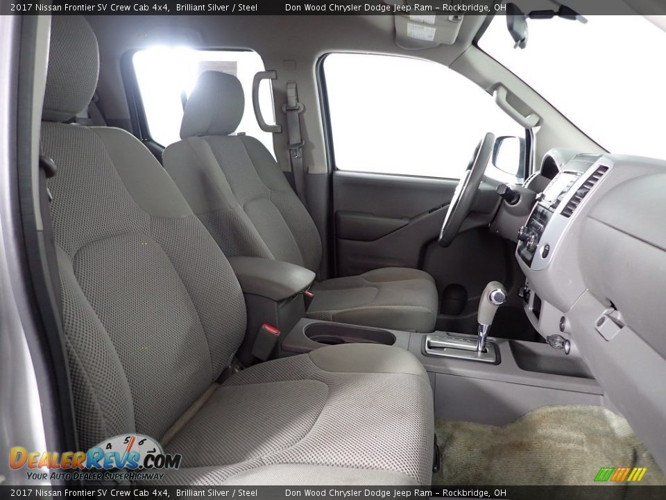 2017 Nissan Frontier SV Crew Cab 4x4 Brilliant Silver / Steel Photo #24