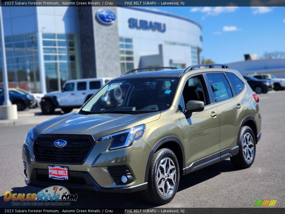 2023 Subaru Forester Premium Autumn Green Metallic / Gray Photo #1