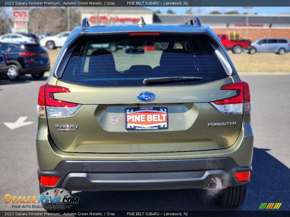 2023 Subaru Forester Premium Autumn Green Metallic / Gray Photo #6