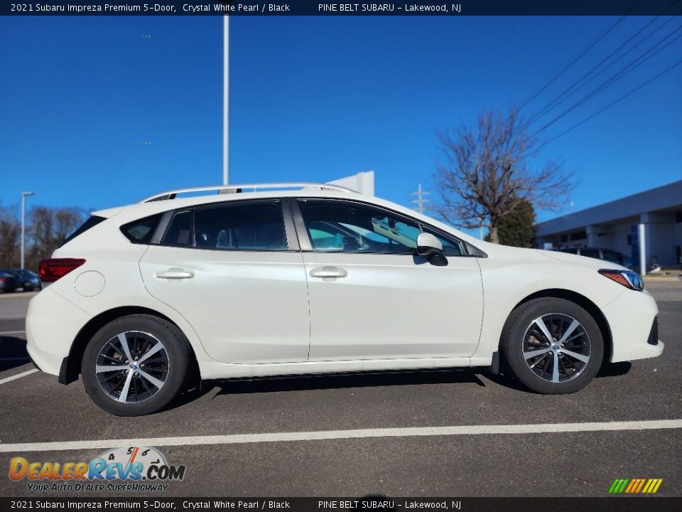 2021 Subaru Impreza Premium 5-Door Crystal White Pearl / Black Photo #4