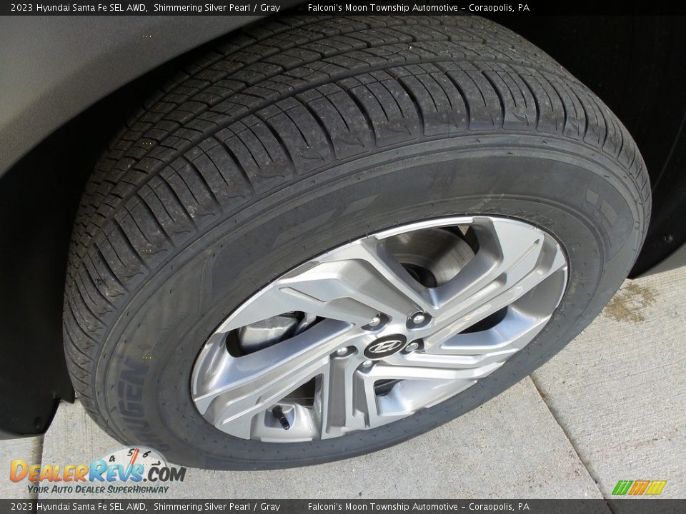 2023 Hyundai Santa Fe SEL AWD Shimmering Silver Pearl / Gray Photo #10