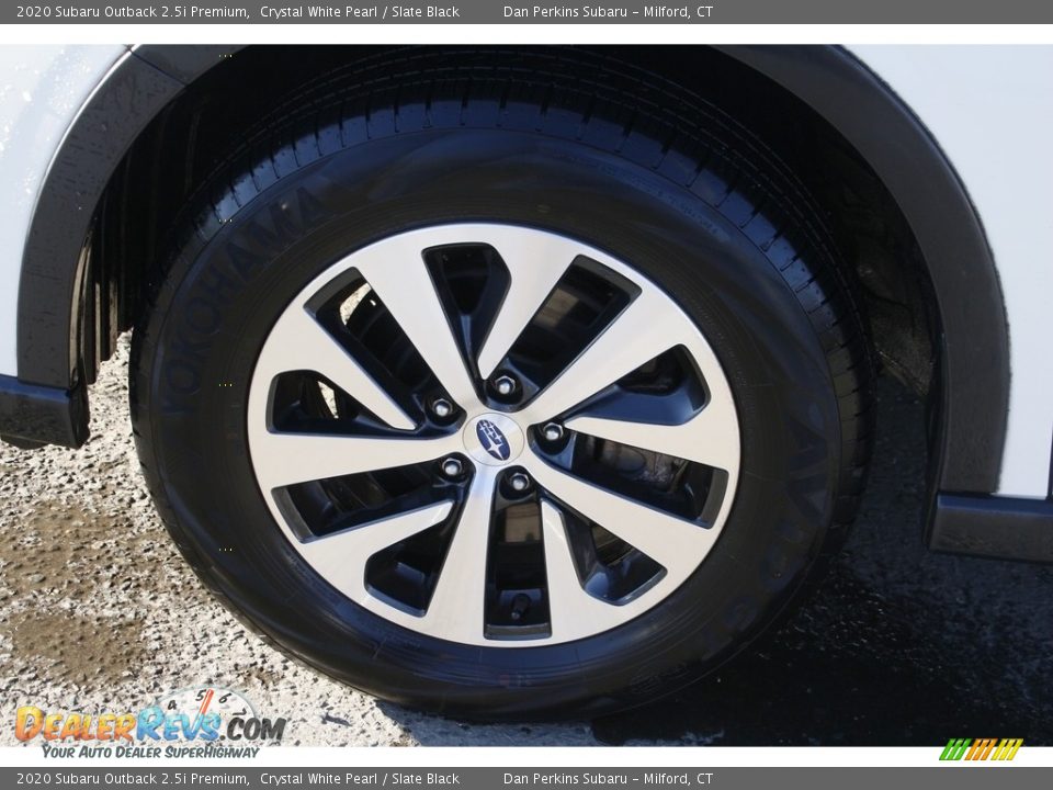 2020 Subaru Outback 2.5i Premium Crystal White Pearl / Slate Black Photo #17