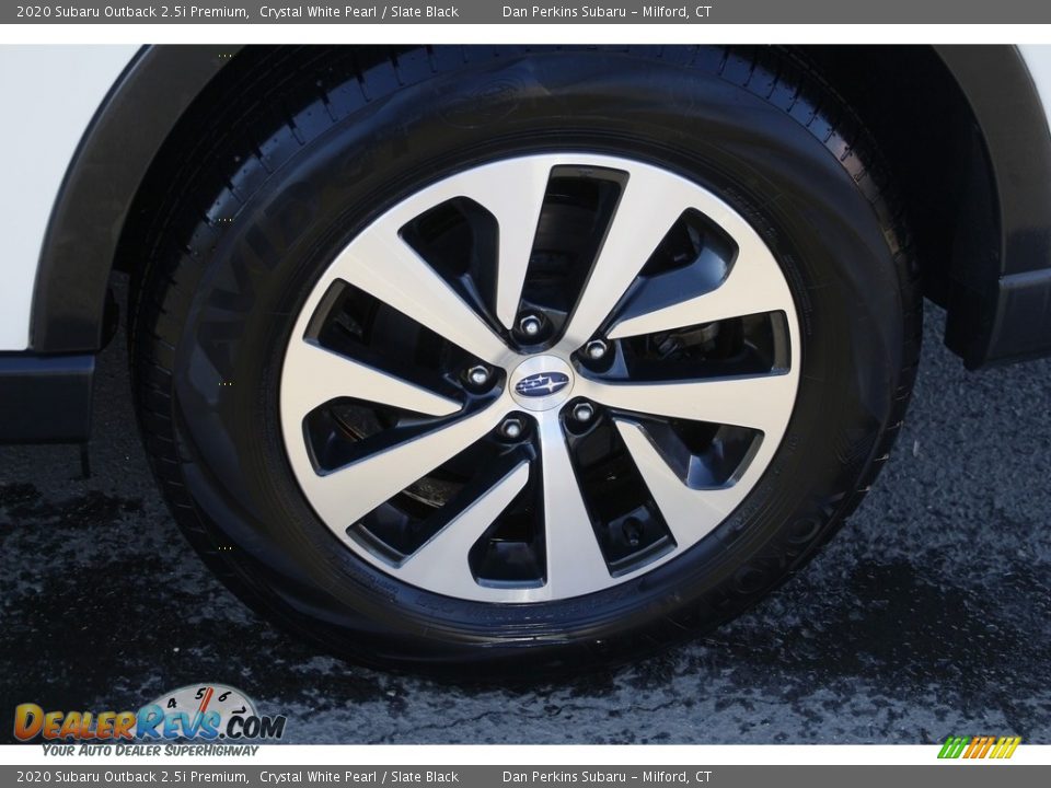 2020 Subaru Outback 2.5i Premium Crystal White Pearl / Slate Black Photo #18