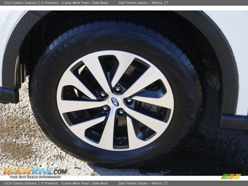 2020 Subaru Outback 2.5i Premium Crystal White Pearl / Slate Black Photo #19