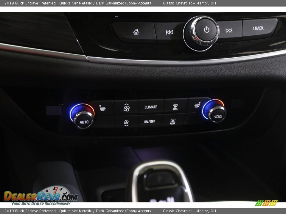 Controls of 2019 Buick Enclave Preferred Photo #14