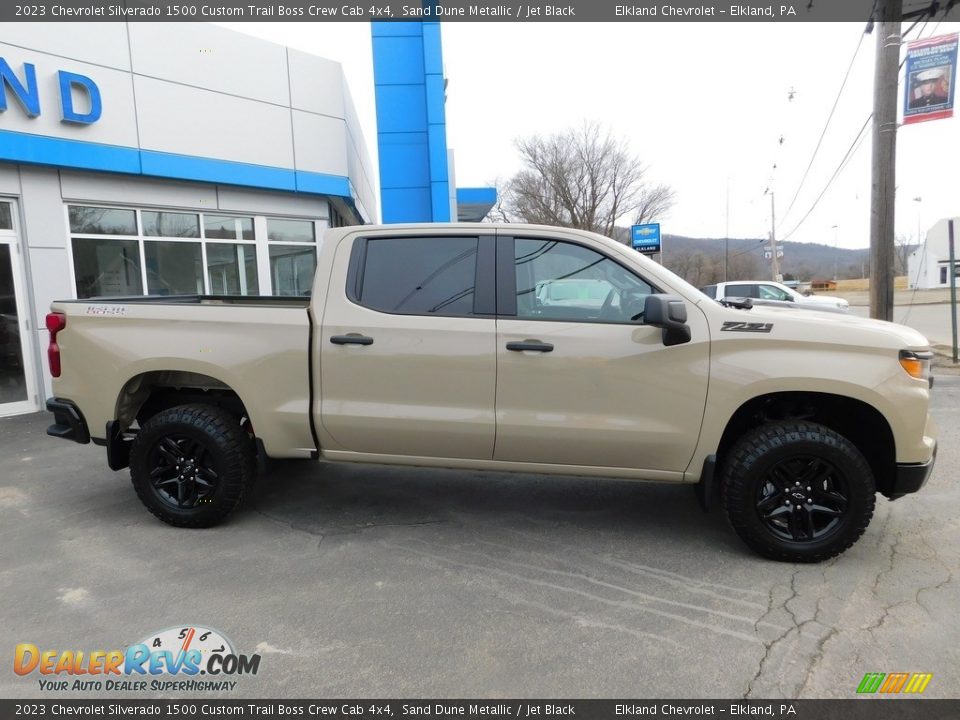 2023 Chevrolet Silverado 1500 Custom Trail Boss Crew Cab 4x4 Sand Dune Metallic / Jet Black Photo #6