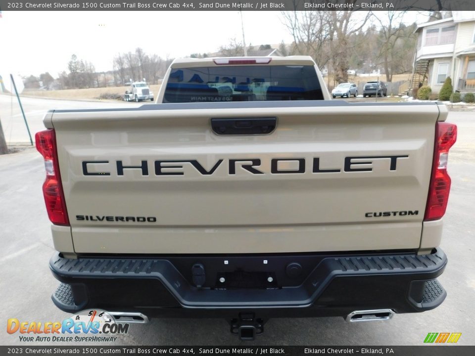 2023 Chevrolet Silverado 1500 Custom Trail Boss Crew Cab 4x4 Sand Dune Metallic / Jet Black Photo #9