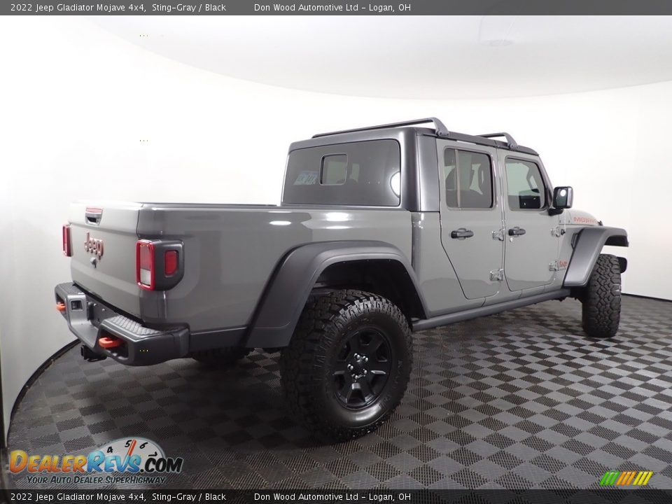 2022 Jeep Gladiator Mojave 4x4 Sting-Gray / Black Photo #11