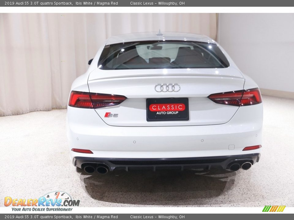 Exhaust of 2019 Audi S5 3.0T quattro Sportback Photo #20