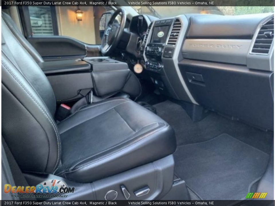 2017 Ford F350 Super Duty Lariat Crew Cab 4x4 Magnetic / Black Photo #7