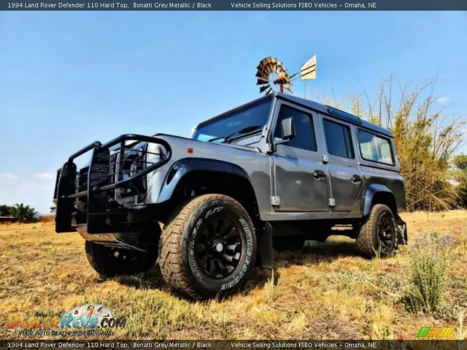 Front 3/4 View of 1994 Land Rover Defender 110 Hard Top Photo #1