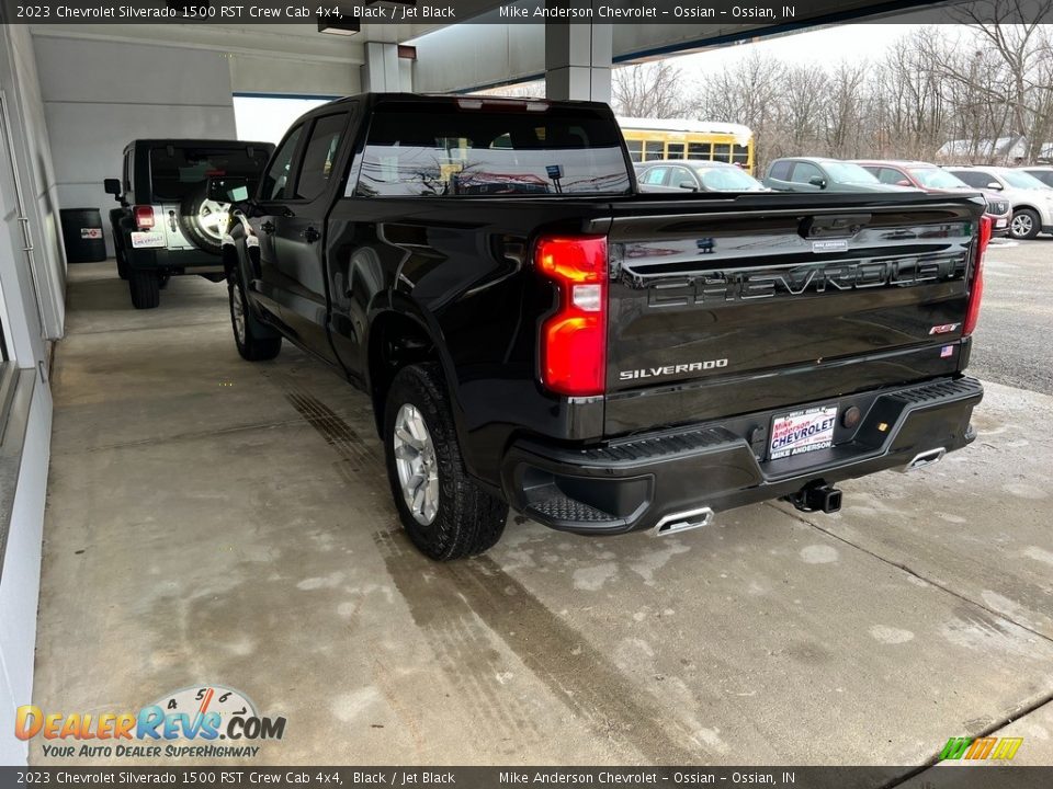 2023 Chevrolet Silverado 1500 RST Crew Cab 4x4 Black / Jet Black Photo #10