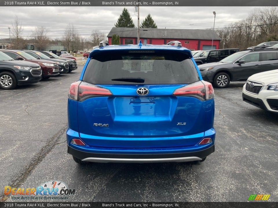 2018 Toyota RAV4 XLE Electric Storm Blue / Black Photo #4