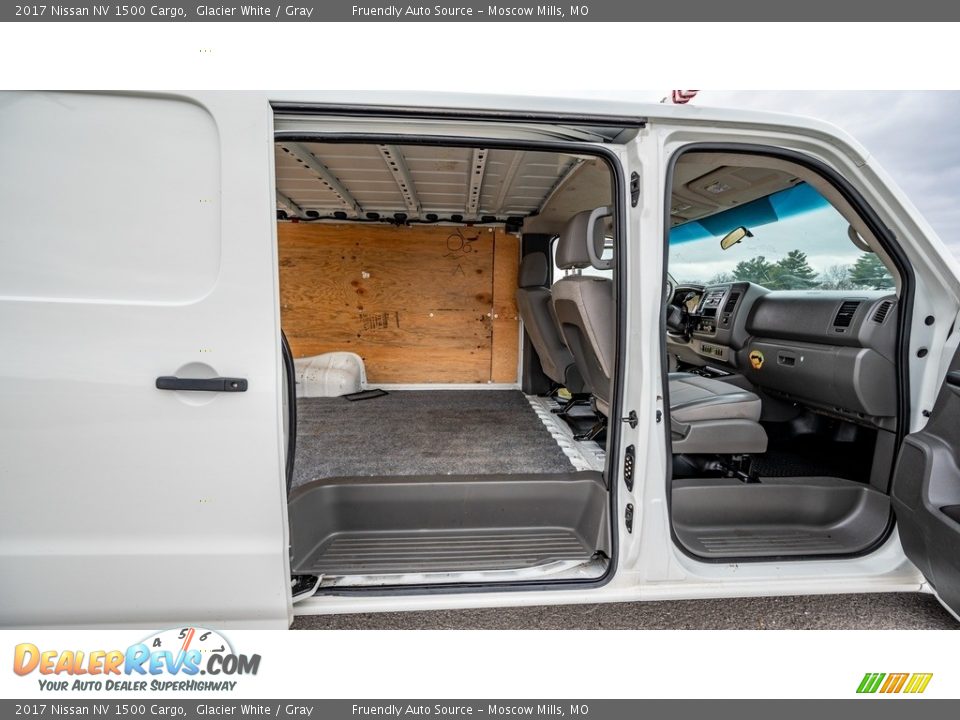 2017 Nissan NV 1500 Cargo Glacier White / Gray Photo #23