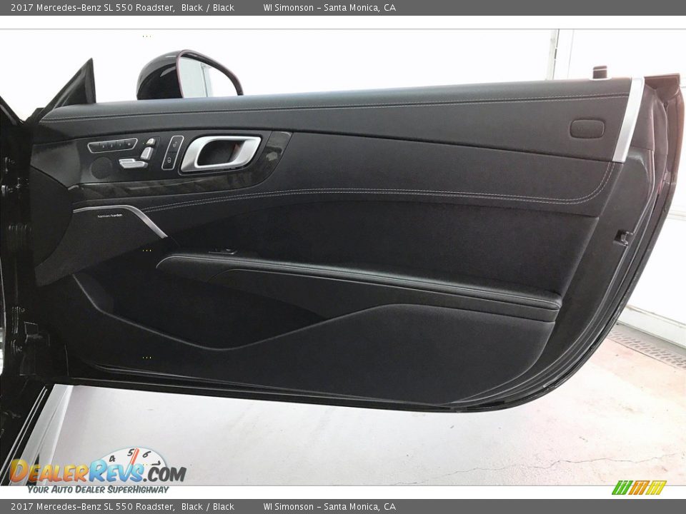 Door Panel of 2017 Mercedes-Benz SL 550 Roadster Photo #28