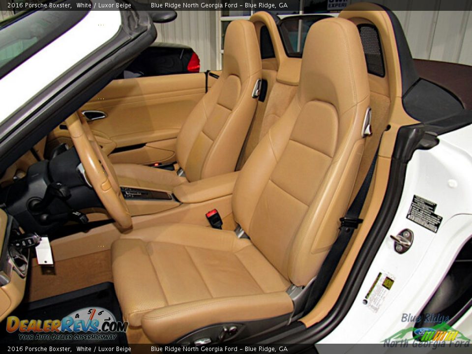 Front Seat of 2016 Porsche Boxster  Photo #12