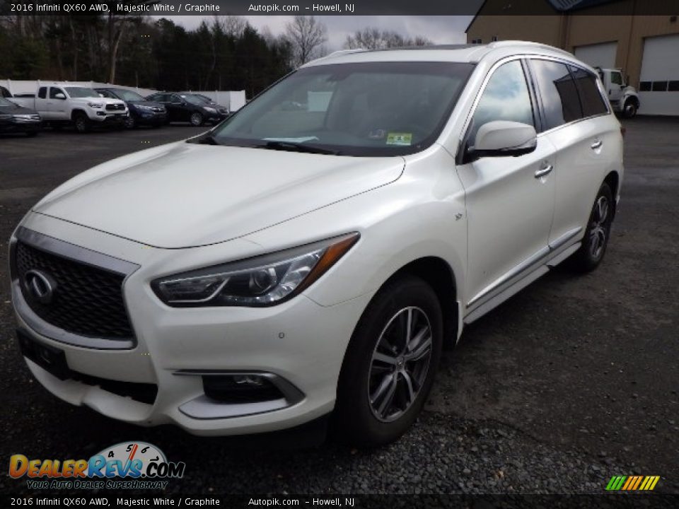 Front 3/4 View of 2016 Infiniti QX60 AWD Photo #1