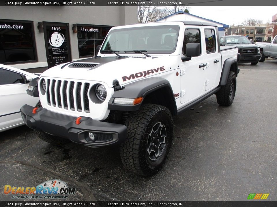 2021 Jeep Gladiator Mojave 4x4 Bright White / Black Photo #2