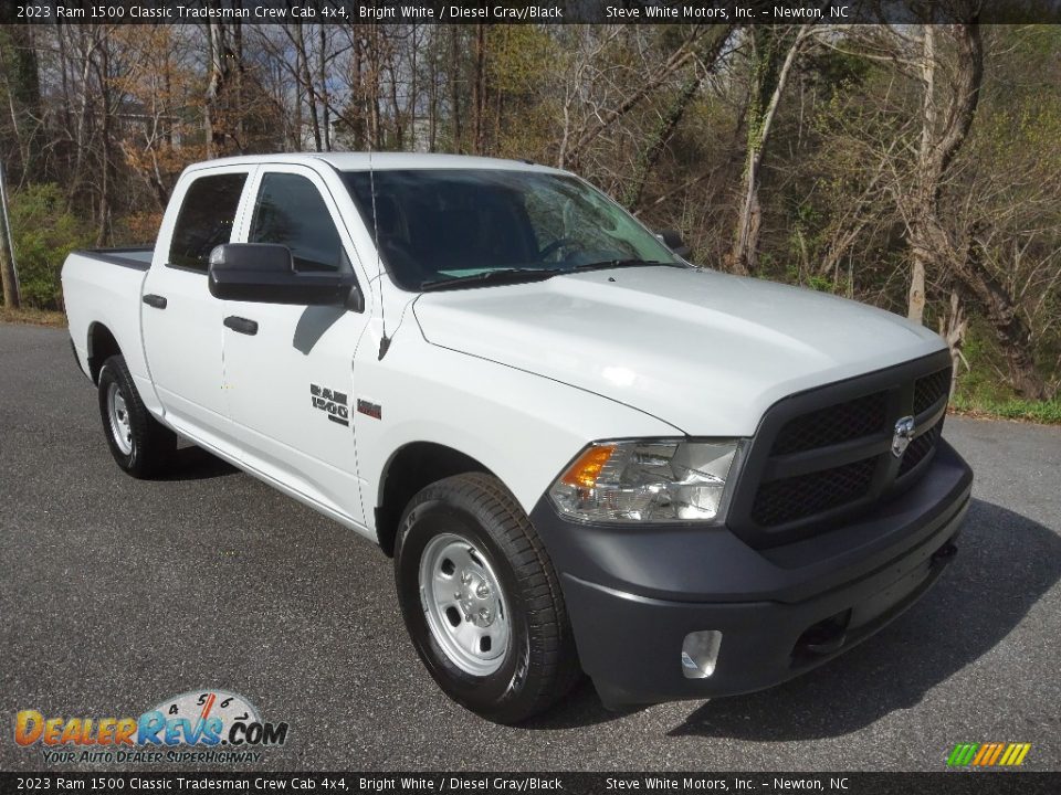 Front 3/4 View of 2023 Ram 1500 Classic Tradesman Crew Cab 4x4 Photo #4