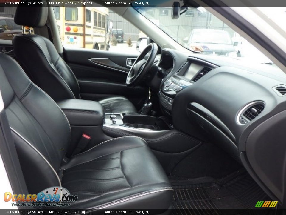 Front Seat of 2016 Infiniti QX60 AWD Photo #7
