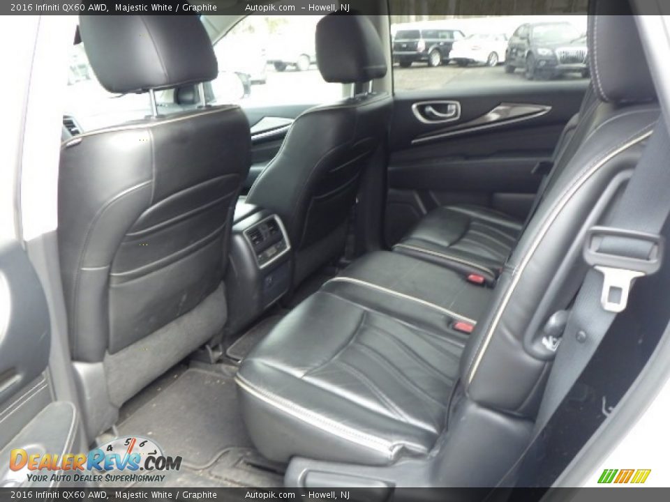 Rear Seat of 2016 Infiniti QX60 AWD Photo #9