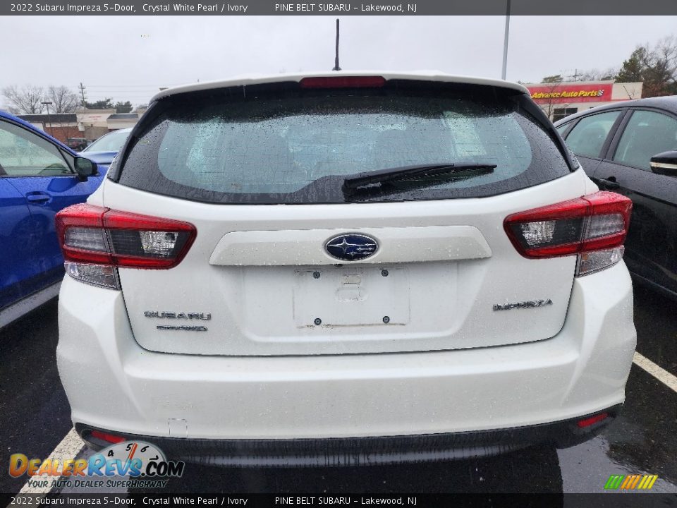 2022 Subaru Impreza 5-Door Crystal White Pearl / Ivory Photo #4