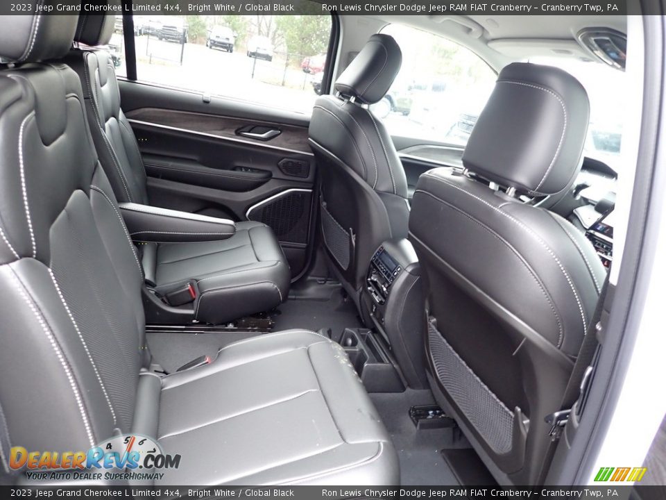 2023 Jeep Grand Cherokee L Limited 4x4 Bright White / Global Black Photo #11