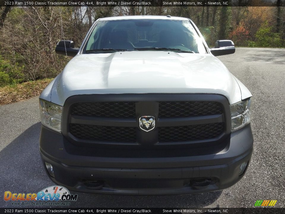 2023 Ram 1500 Classic Tradesman Crew Cab 4x4 Bright White / Diesel Gray/Black Photo #3