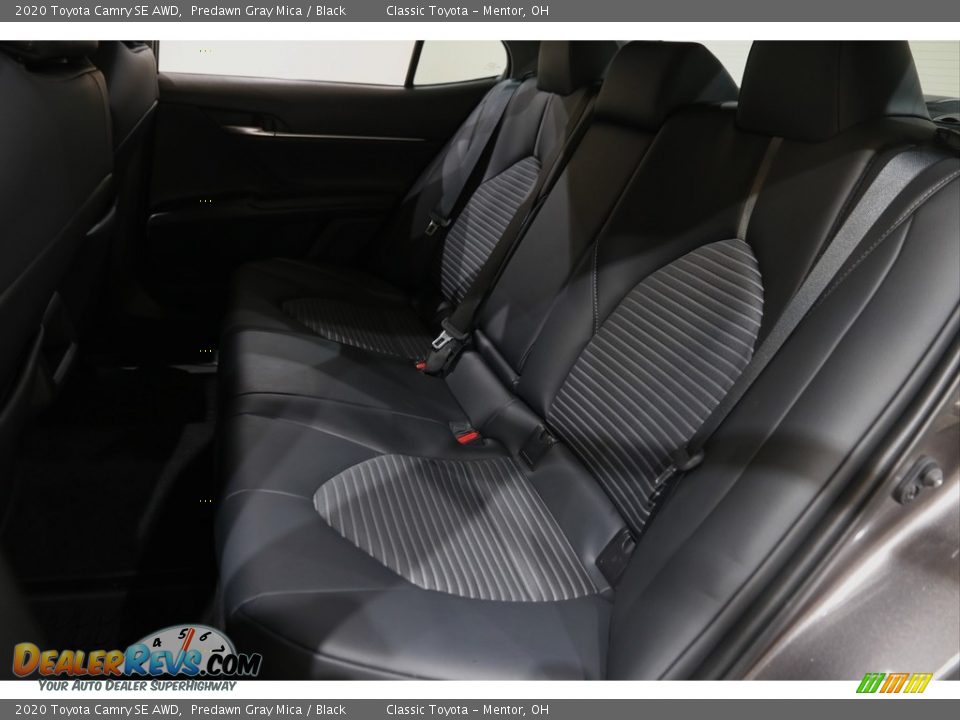2020 Toyota Camry SE AWD Predawn Gray Mica / Black Photo #16