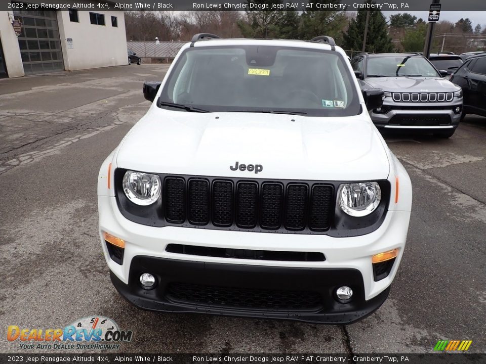 2023 Jeep Renegade Altitude 4x4 Alpine White / Black Photo #8