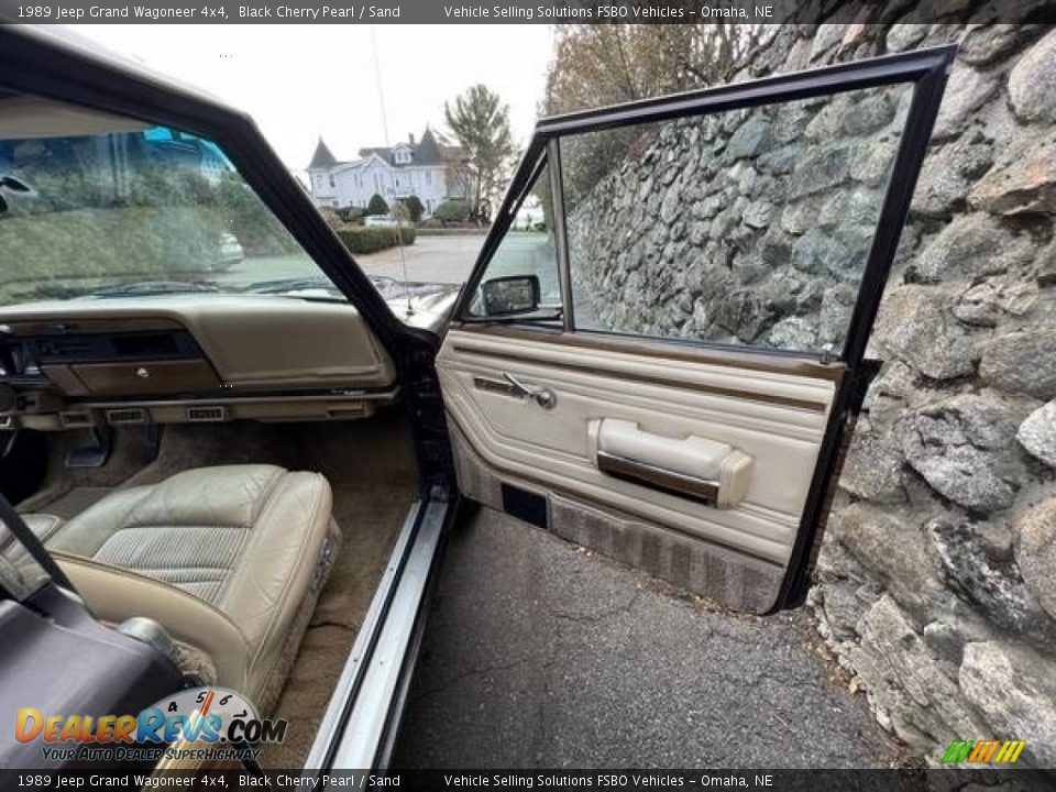 Door Panel of 1989 Jeep Grand Wagoneer 4x4 Photo #2