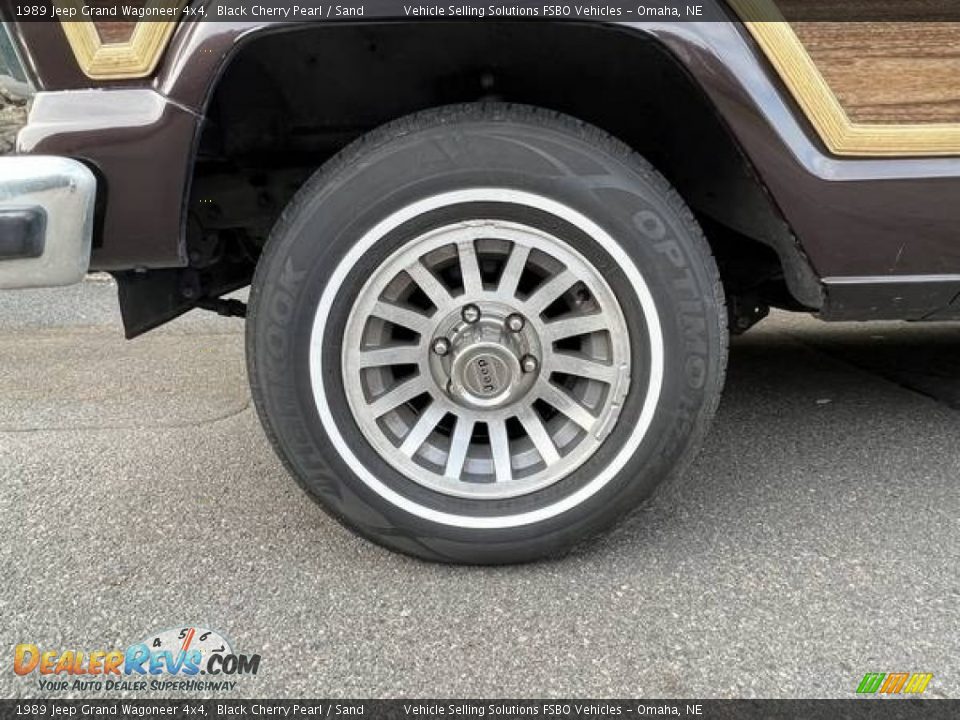 1989 Jeep Grand Wagoneer 4x4 Wheel Photo #20