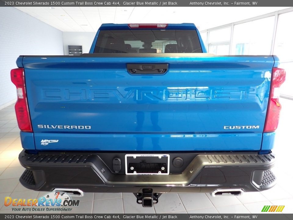 2023 Chevrolet Silverado 1500 Custom Trail Boss Crew Cab 4x4 Glacier Blue Metallic / Jet Black Photo #4