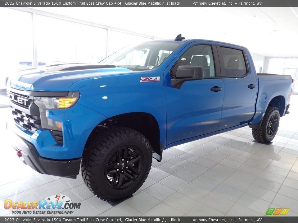 2023 Chevrolet Silverado 1500 Custom Trail Boss Crew Cab 4x4 Glacier Blue Metallic / Jet Black Photo #7