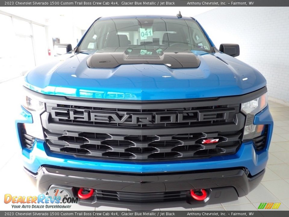 2023 Chevrolet Silverado 1500 Custom Trail Boss Crew Cab 4x4 Glacier Blue Metallic / Jet Black Photo #8