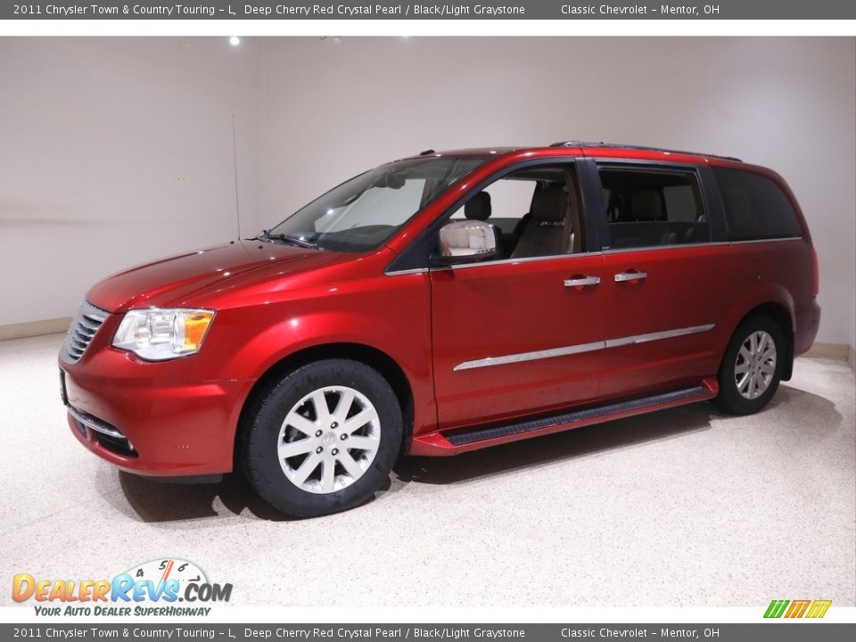 2011 Chrysler Town & Country Touring - L Deep Cherry Red Crystal Pearl / Black/Light Graystone Photo #3