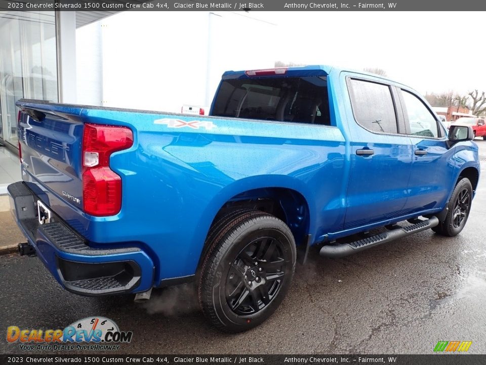 2023 Chevrolet Silverado 1500 Custom Crew Cab 4x4 Glacier Blue Metallic / Jet Black Photo #3