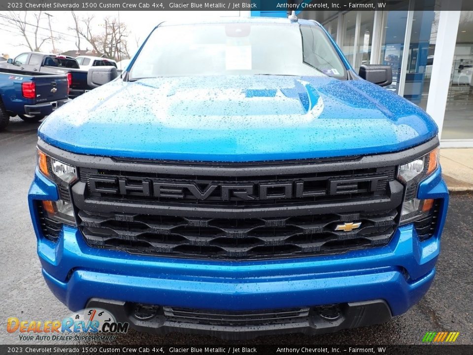 2023 Chevrolet Silverado 1500 Custom Crew Cab 4x4 Glacier Blue Metallic / Jet Black Photo #9