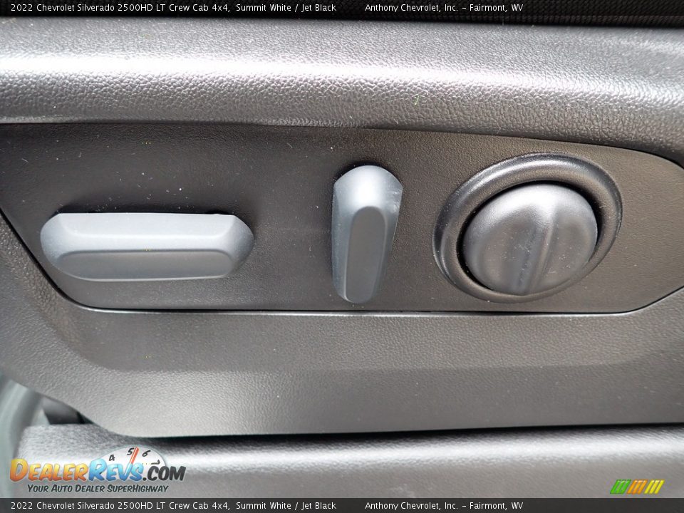 2022 Chevrolet Silverado 2500HD LT Crew Cab 4x4 Summit White / Jet Black Photo #16