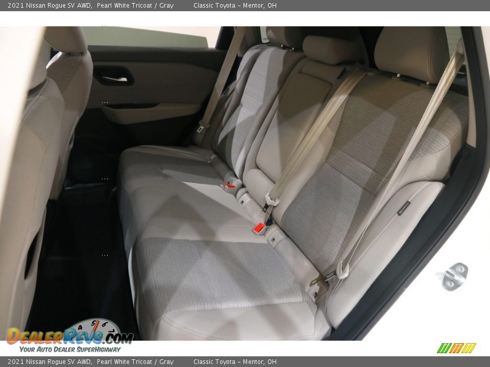 2021 Nissan Rogue SV AWD Pearl White Tricoat / Gray Photo #18