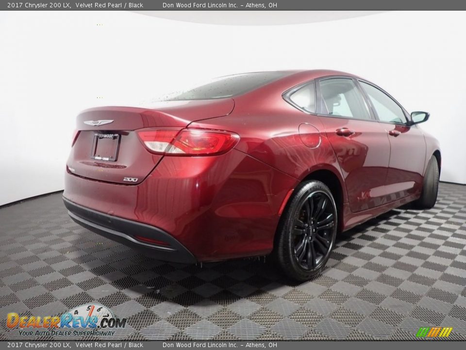 2017 Chrysler 200 LX Velvet Red Pearl / Black Photo #11