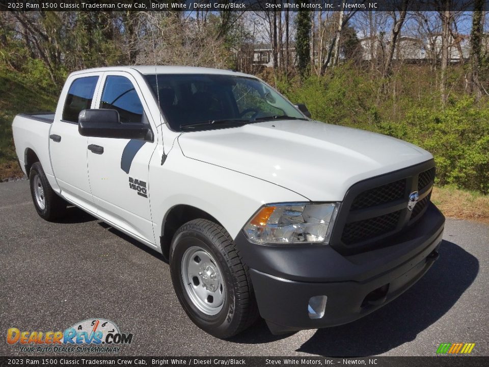 Front 3/4 View of 2023 Ram 1500 Classic Tradesman Crew Cab Photo #4