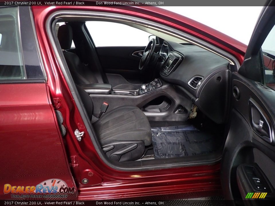 2017 Chrysler 200 LX Velvet Red Pearl / Black Photo #31