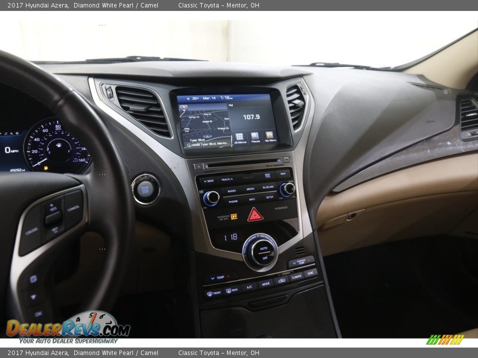 Controls of 2017 Hyundai Azera  Photo #9