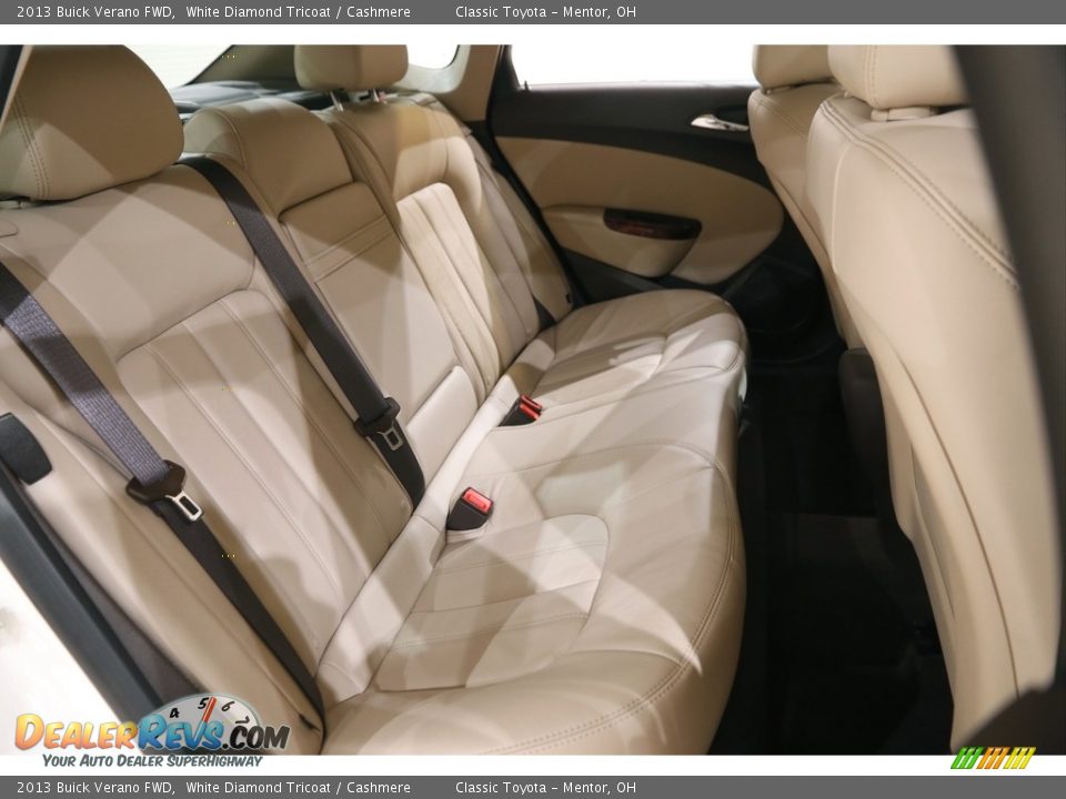 2013 Buick Verano FWD White Diamond Tricoat / Cashmere Photo #16