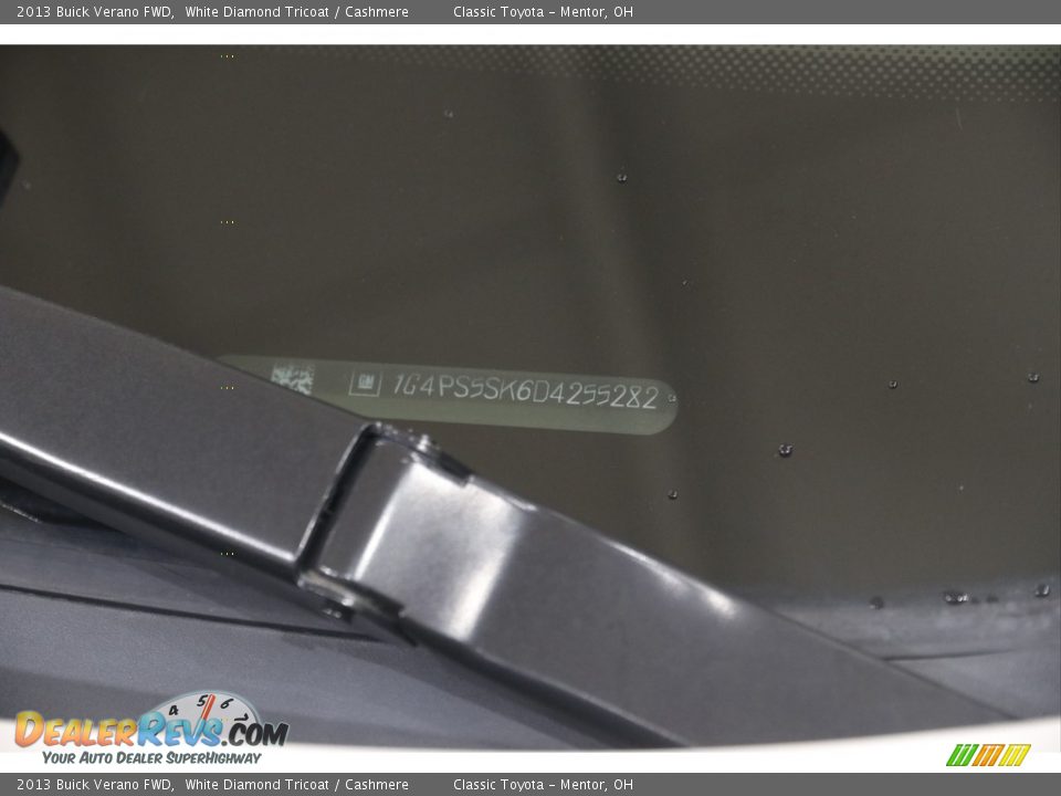 2013 Buick Verano FWD White Diamond Tricoat / Cashmere Photo #21