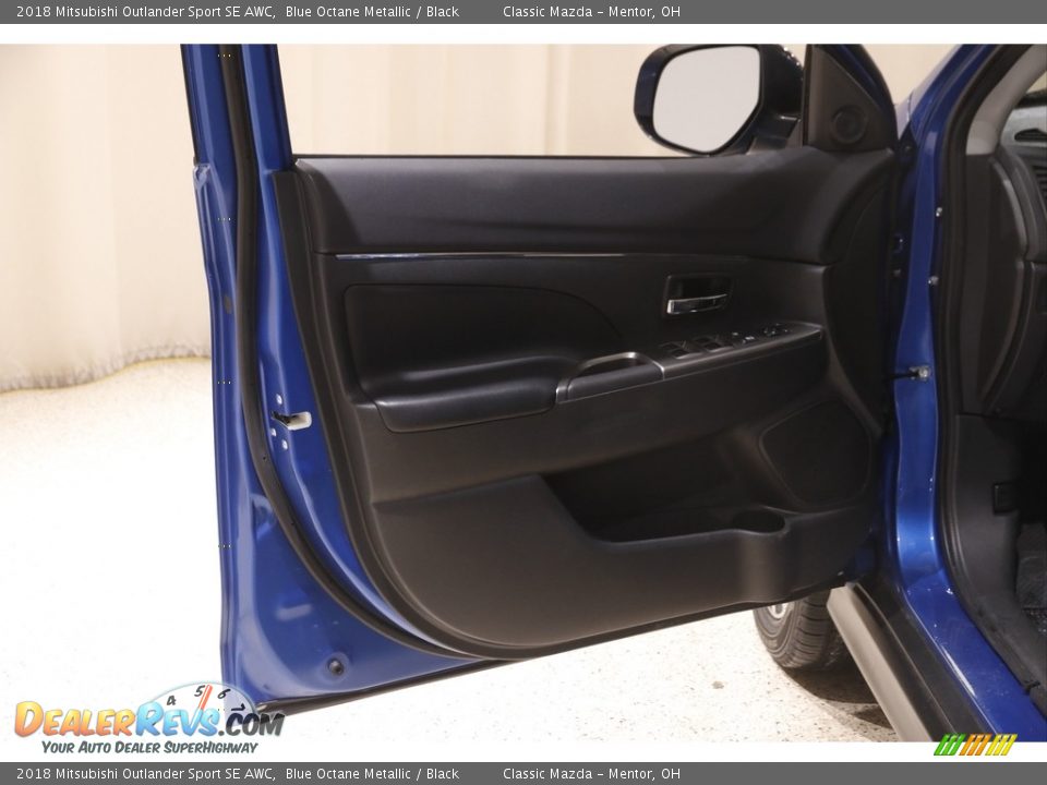 Door Panel of 2018 Mitsubishi Outlander Sport SE AWC Photo #4