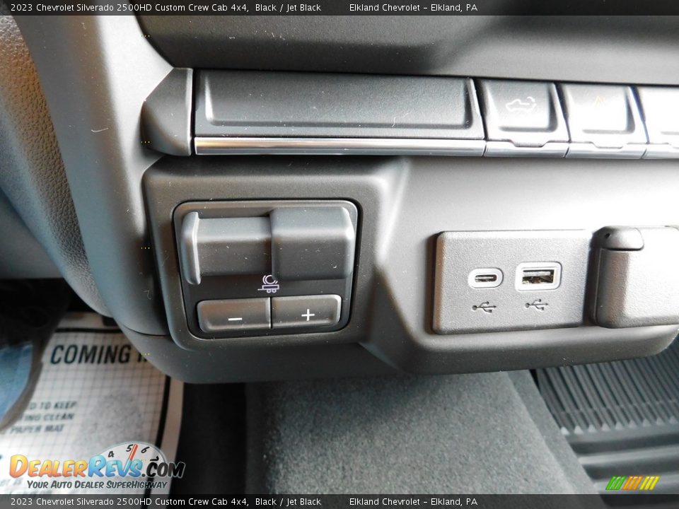 2023 Chevrolet Silverado 2500HD Custom Crew Cab 4x4 Black / Jet Black Photo #36